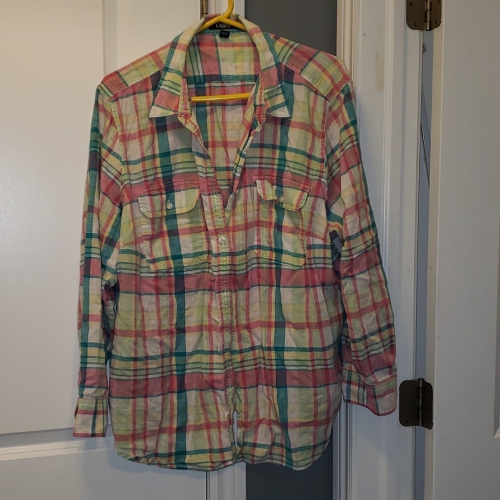 Light long sleeve plaid top